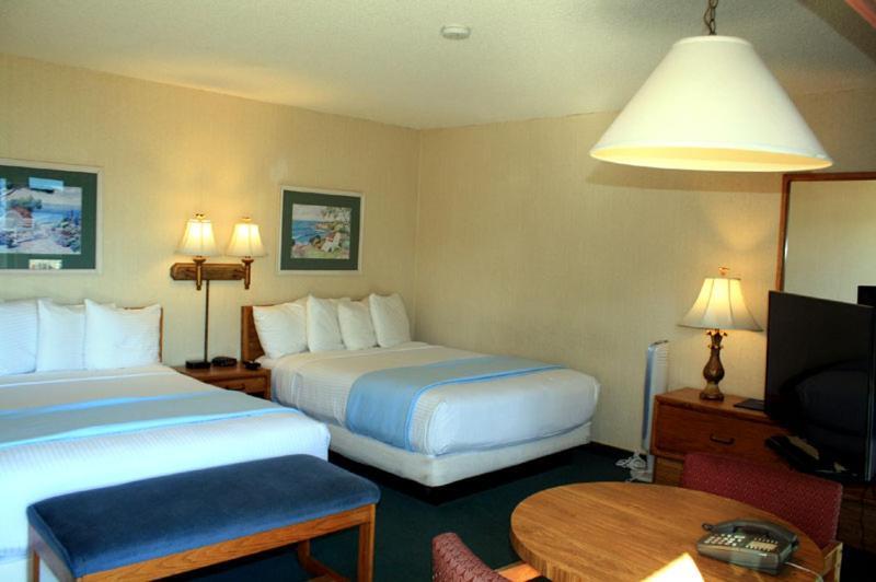 Cabrillo Inn At The Beach سانتا باربارا المظهر الخارجي الصورة